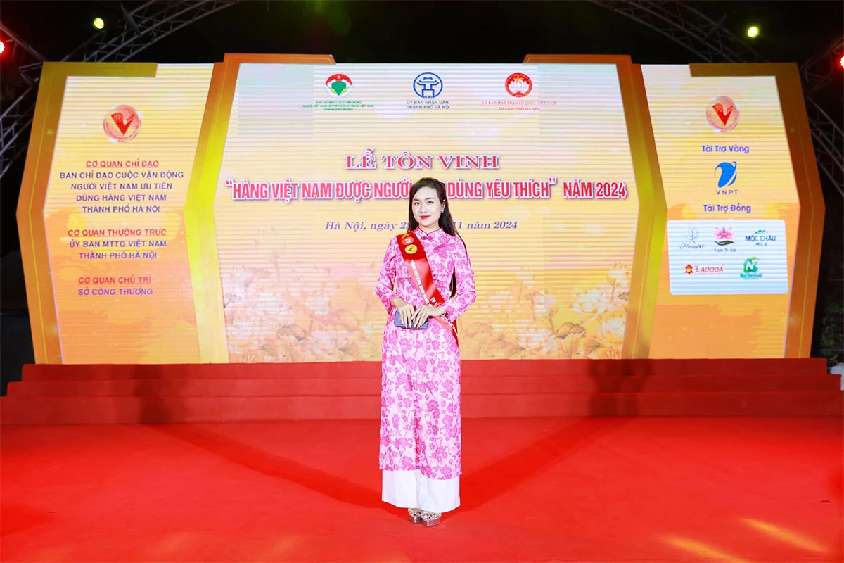 Nữ lãnh đạo tài sắc vẹn toàn Vũ Thị Hoa và câu chuyện công ty Việt Hàn