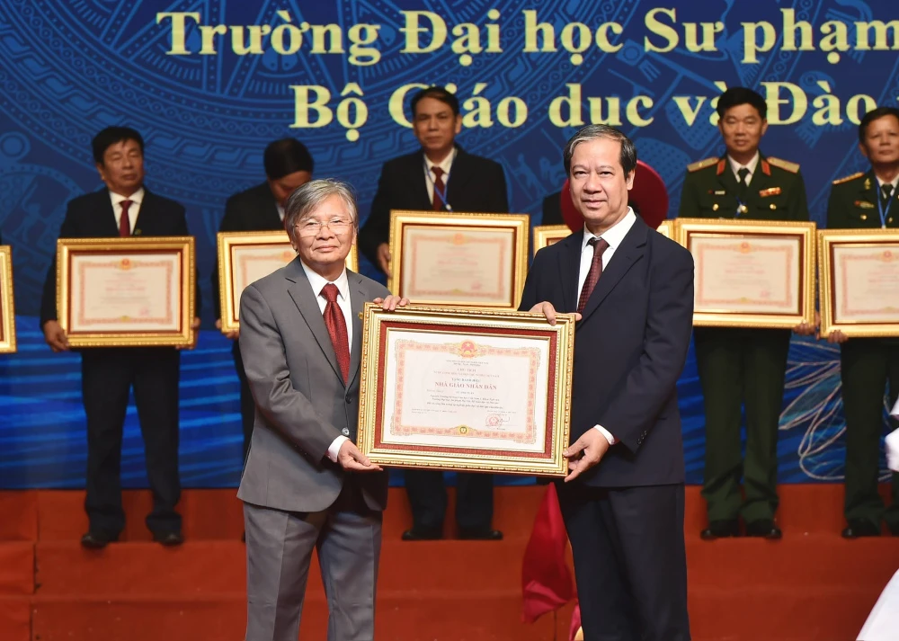 GS.TS-NGND Vũ Tuấn - Một người thầy vĩ đại