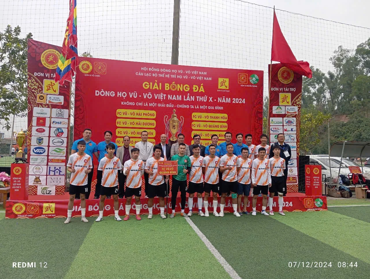 FC Quảng Bình: Từ miền gió Lào cát trắng đến ngày hội bóng đá dòng tộc