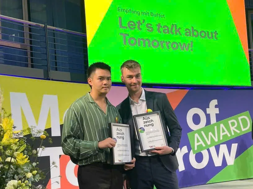 Chúc mừng Vũ Đức Nam được vinh danh thanh niên tiêu biểu tại Đức