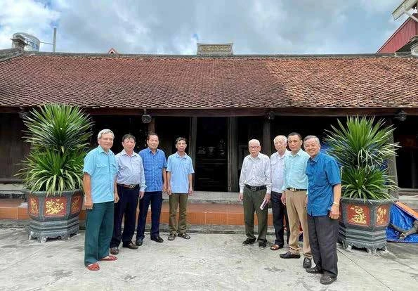 Tìm hiểu, trao đổi và kết nối dòng họ