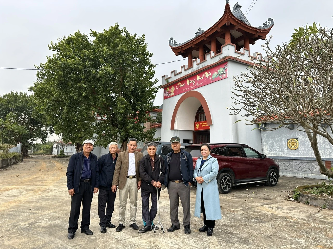 Kiểm tra và thúc đẩy tiến độ hoàn thiện tuyến đường vào khu linh tích mộ cổ Đống Dờm