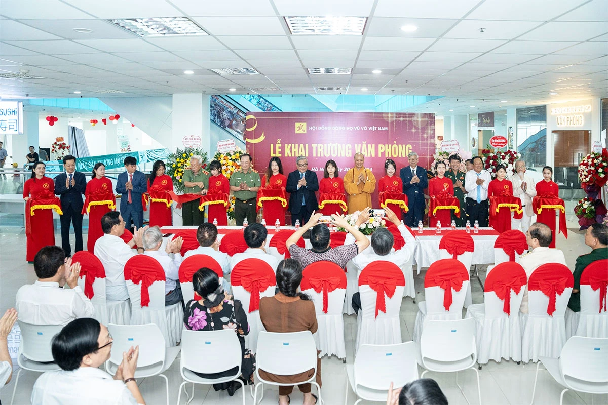 The extended standing committee and inauguration of the office of the Vu - Vo clan council of VietNam