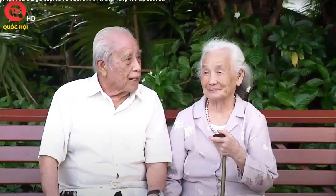 Gặp gỡ văn hóa: Đại gia đình cụ Vũ Minh Chính với khát vọng học tập suốt đời