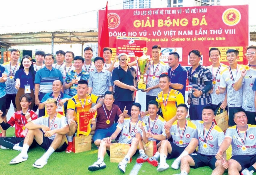 Giải bóng đá CLB Trẻ Vũ - Võ Việt Nam